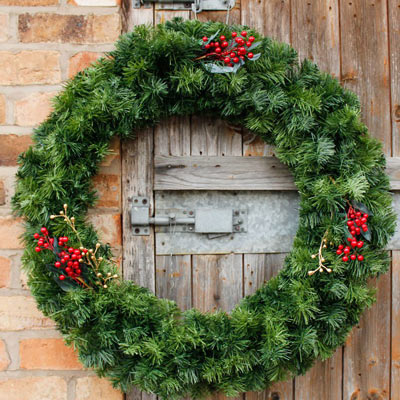
Une grande couronne de Noël 